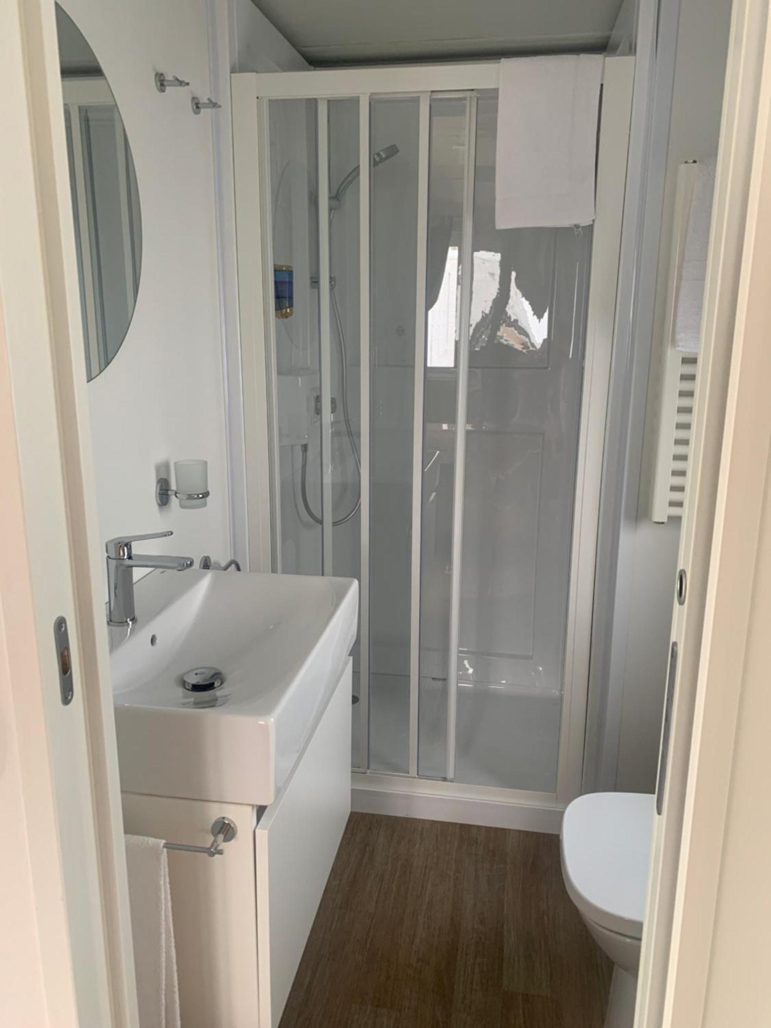 In Country Luxury Lodges Camerino Eksteriør billede
